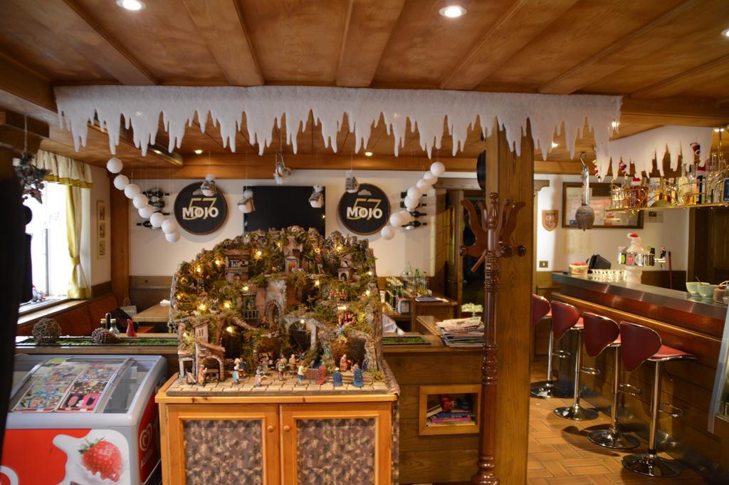 Hotel Chalet Olympia مونغيلفو المظهر الخارجي الصورة