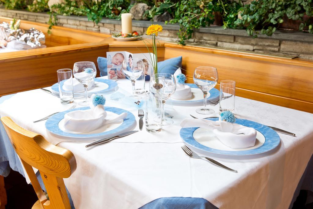 Hotel Chalet Olympia مونغيلفو المظهر الخارجي الصورة