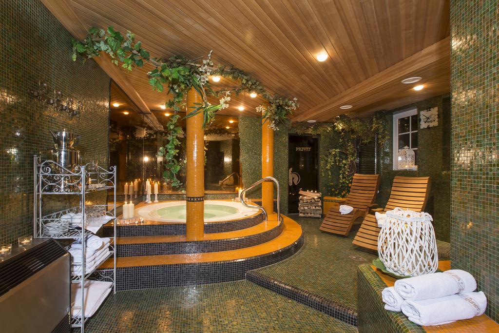 Hotel Chalet Olympia مونغيلفو المظهر الخارجي الصورة
