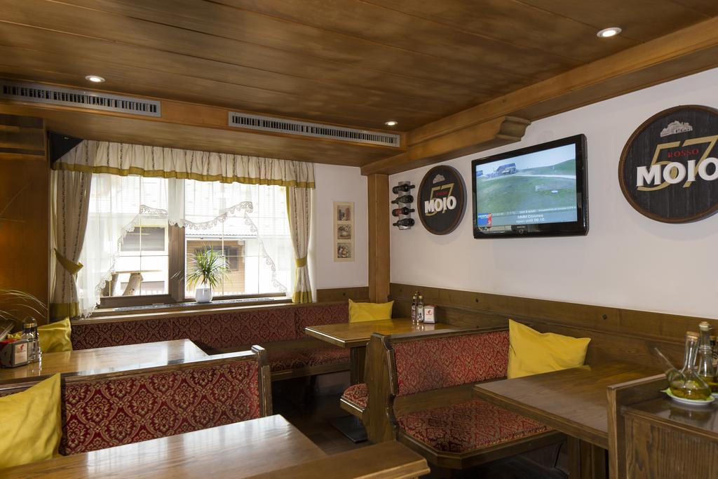 Hotel Chalet Olympia مونغيلفو المظهر الخارجي الصورة