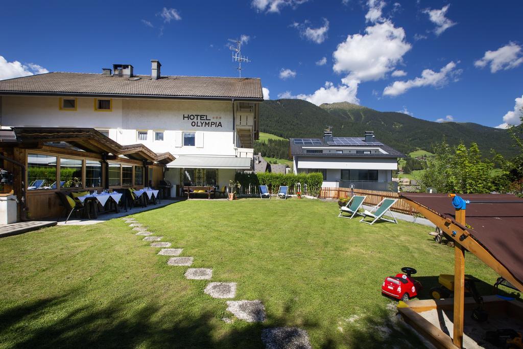 Hotel Chalet Olympia مونغيلفو المظهر الخارجي الصورة