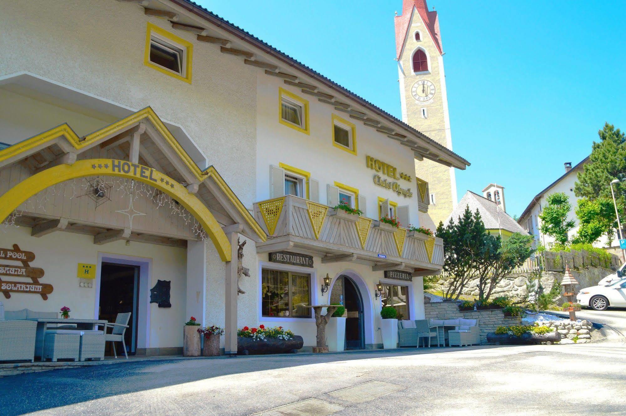 Hotel Chalet Olympia مونغيلفو المظهر الخارجي الصورة